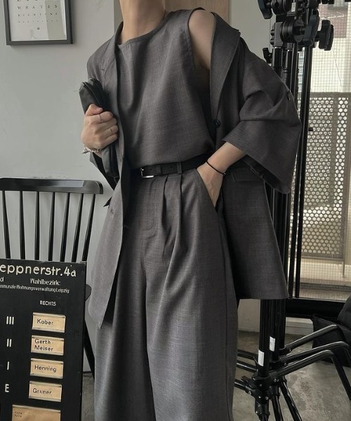 WILLFULLY（ウィルフリー）の「sharkskin deformation sleeve middle JK（テーラードジャケット・レディース・ブラウン系/チャコール・FREE）」の13枚目の写真