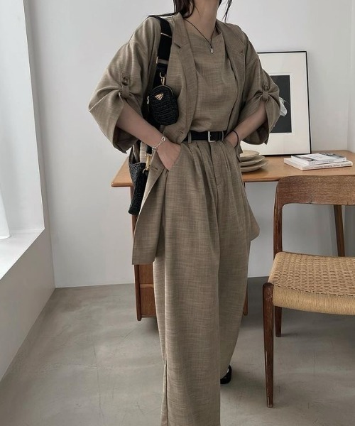 WILLFULLY（ウィルフリー）の「sharkskin deformation sleeve middle JK（テーラードジャケット・レディース・ブラウン系/チャコール・FREE）」の6枚目の写真