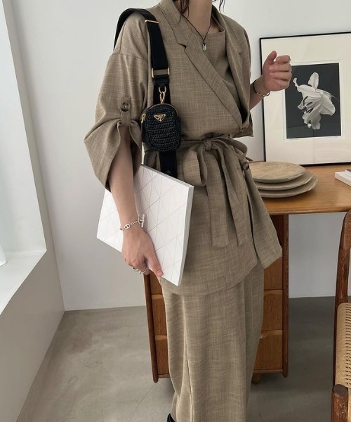 WILLFULLY（ウィルフリー）の「sharkskin deformation sleeve middle JK（テーラードジャケット・レディース・ブラウン系/チャコール・FREE）」の17枚目の写真