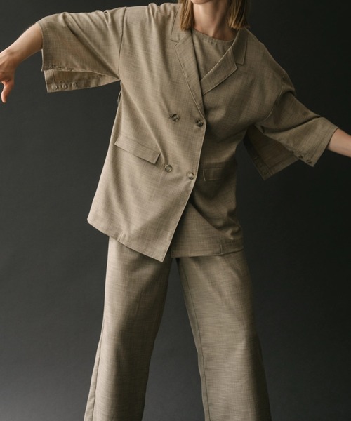 WILLFULLY（ウィルフリー）の「sharkskin deformation sleeve middle JK（テーラードジャケット・レディース・ブラウン系/チャコール・FREE）」の4枚目の写真