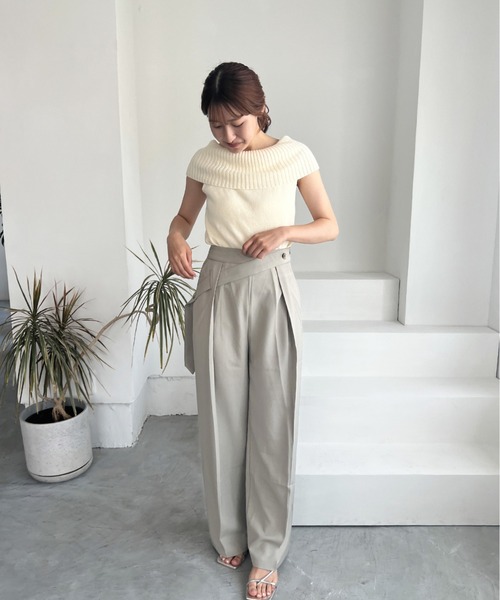 Olu.(オルドット)の「ウエストデザインタックパンツ(その他パンツ・レディース・カーキ/ブラック・1/0)」の10枚目の写真