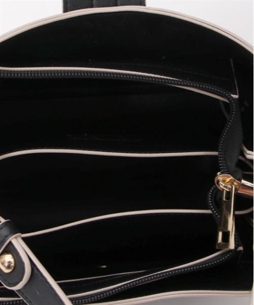 axes femme(アクシーズファム)の「ベルトデザイン型押しバッグ(ハンドバッグ・レディース・ブラック/ブルーグリーン/グレイッシュベージュ・FREE)」の8枚目の写真