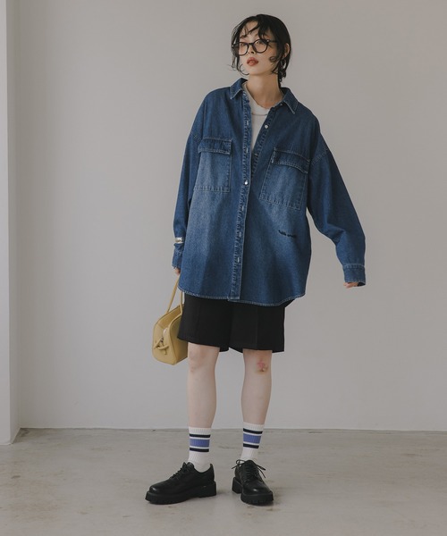 210nouve（トゥージュヌーブ）の「デニム オーバーサイズ シャツ ジャケット（シャツ/ブラウス・レディース・グレー/ブルー/ネイビー/ホワイト系その他/ブルー系その他/ダークインディゴブルー/ライトインディゴブルー/グレー系/ブルー系/ブルー系1・FREE）」の19枚目の写真