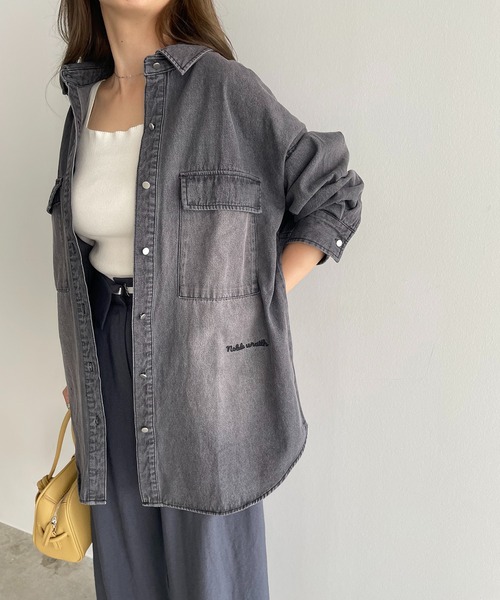 210nouve（トゥージュヌーブ）の「オーバーサイズ デニム シャツ（シャツ/ブラウス・レディース・グレー/ブルー/ネイビー/ホワイト系その他/ブルー系その他/ダークインディゴブルー/ライトインディゴブルー/グレー系/ブルー系/ブルー系1・FREE）」の15枚目の写真
