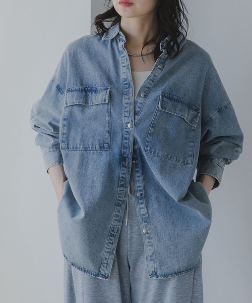 210nouve（トゥージュヌーブ）の「オーバーサイズ デニム シャツ（シャツ/ブラウス・レディース・グレー/ブルー/ネイビー/ホワイト系その他/ブルー系その他/ダークインディゴブルー/ライトインディゴブルー/グレー系/ブルー系/ブルー系1・FREE）」の21枚目の写真