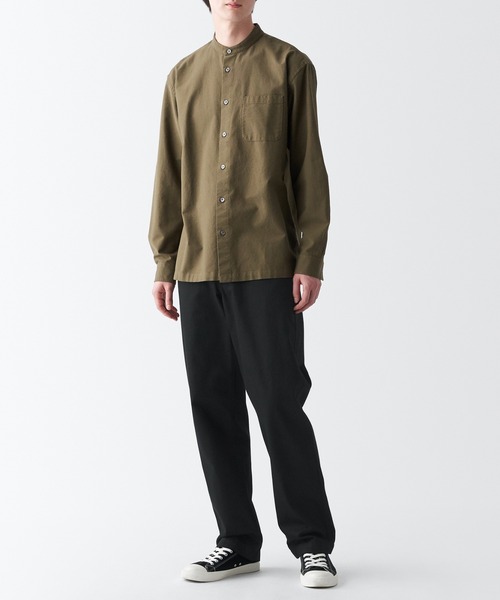 無印良品（ムジルシリョウヒン）の「ムラ糸チノレギュラーパンツ　股下８２ｃｍ（チノパンツ・メンズ・ライトベージュ/カーキ系5/ブラウン系1/ブラック・85/76/82/70/88/79/73）」の5枚目の写真