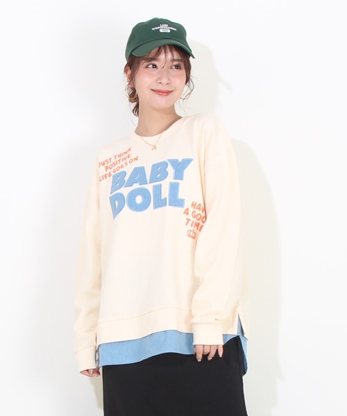 BABYDOLL(ベビードール)の「親子お揃い デニムワッペントレーナー 8728A(スウェット・レディース・オフホワイト/ブラック・M/L/XL/S)」の4枚目の写真