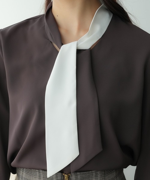 TRUDEA（トルディア）の「アシンメトリー配色ボウタイブラウス（シャツ/ブラウス・レディース・ブラウン/ベージュ/ホワイト・MEDIUM/LARGE）」の7枚目の写真