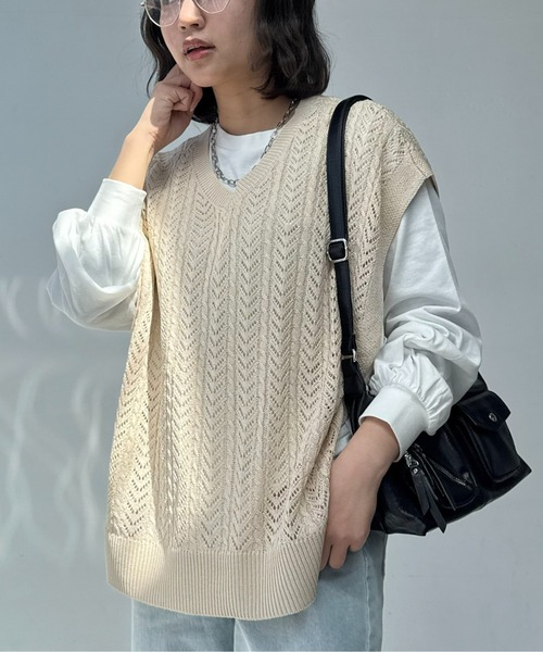 AS KNOW AS plus（アズノゥアズプラス）の「☆透かしベストとロンＴ セット（Tシャツ/カットソー・レディース・ベージュ/スミクロ/ブルーグレー/ベージュ系1/ブラック系1/ブルー系1/ブラック系/ブルー系/ベージュ系/グリーン系/ブラック系2/ベージュ系2/グリーン系2/ワイン系2/サックスブルー系3/ブラック系3/グリーン系3/ベージュ系3/グレー系4/ベージュ系4/カーキ系4/サックスブルー系4・FREE）」の13枚目の写真