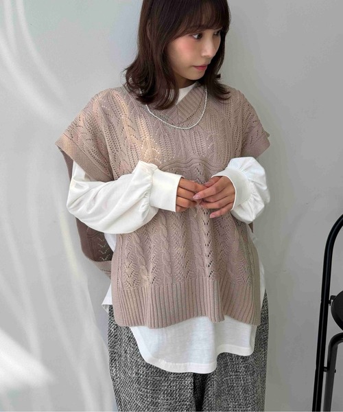 AS KNOW AS plus(アズノゥアズプラス)の「☆透かしベストとロンT セット(Tシャツ/カットソー・レディース・ベージュ/スミクロ/ブルーグレー/ベージュ系1/ブラック系1/ブルー系1/ブラック系/ブルー系/ベージュ系/グリーン系/ブラック系2/ベージュ系2/グリーン系2/ワイン系2/サックスブルー系3/ブラック系3/グリーン系3/ベージュ系3/グレー系4/ベージュ系4/カーキ系4/サックスブルー系4/カーキ系5/ベージュ系5/ブラック系5・FREE)」の15枚目の写真