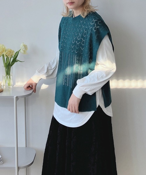 AS KNOW AS plus（アズノゥアズプラス）の「☆透かしベストとロンＴ セット（Tシャツ/カットソー・レディース・ベージュ/スミクロ/ブルーグレー/ベージュ系1/ブラック系1/ブルー系1/ブラック系/ブルー系/ベージュ系/グリーン系/ブラック系2/ベージュ系2/グリーン系2/ワイン系2/サックスブルー系3/ブラック系3/グリーン系3/ベージュ系3/グレー系4/ベージュ系4/カーキ系4/サックスブルー系4・FREE）」の15枚目の写真