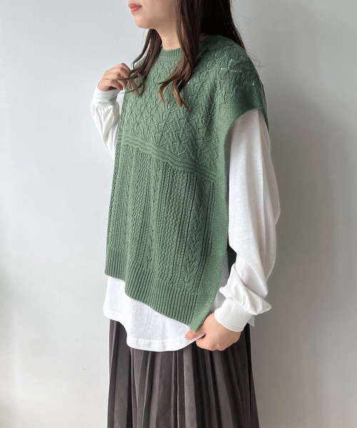 AS KNOW AS plus（アズノゥアズプラス）の「☆透かしベストとロンＴ セット（Tシャツ/カットソー・レディース・ベージュ/スミクロ/ブルーグレー/ベージュ系1/ブラック系1/ブルー系1/ブラック系/ブルー系/ベージュ系/グリーン系/ブラック系2/ベージュ系2/グリーン系2/ワイン系2/サックスブルー系3/ブラック系3/グリーン系3/ベージュ系3/グレー系4/ベージュ系4/カーキ系4/サックスブルー系4・FREE）」の16枚目の写真