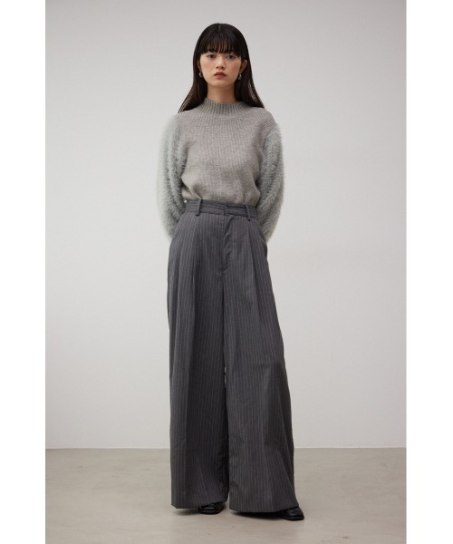 AZUL by moussy（アズールバイマウジー）の「タックワイドパンツ（その他パンツ・レディース・グレー系その他/ネイビー・SMALL/MEDIUM）」の6枚目の写真