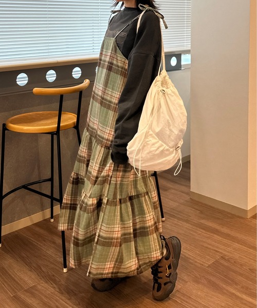kutir（クティール）の「チェックティアードキャミワンピース（ワンピース・レディース・ブラック/ブラウン/グリーン/ブルー・SMALL/MEDIUM/LARGE）」の3枚目の写真