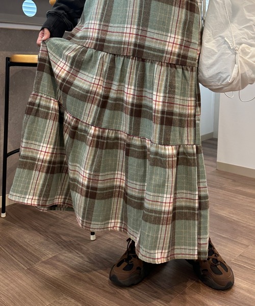 kutir（クティール）の「チェックティアードキャミワンピース（ワンピース・レディース・ブラック/ブラウン/グリーン/ブルー・SMALL/MEDIUM/LARGE）」の9枚目の写真