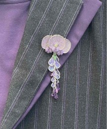 axes femme（アクシーズファム）の「タイ風ピン付ブローチ（ブローチ