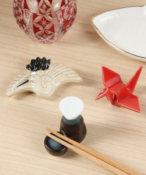 studio CLIP（スタディオクリップ）の「【daily CLIP】折り鶴箸置き（カトラリー・レディース・レッド/ホワイト/ピンク・FREE）」の9枚目の写真
