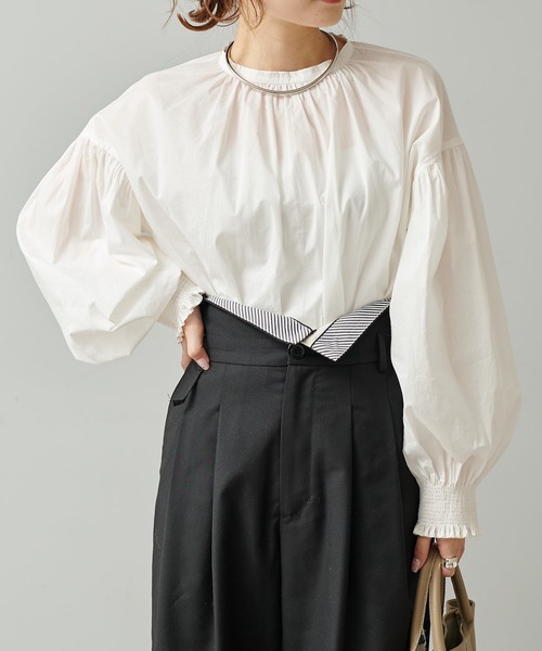 PUAL CE CIN(ピュアルセシン)の「袖ボリュームシャーリングブラウス(シャツ/ブラウス・レディース・ベージュ/ホワイト・FREE)」の17枚目の写真