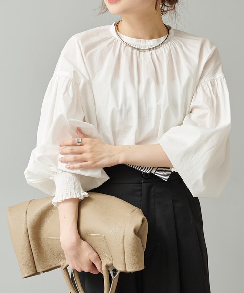 PUAL CE CIN(ピュアルセシン)の「袖ボリュームシャーリングブラウス(シャツ/ブラウス・レディース・ベージュ/ホワイト・FREE)」の16枚目の写真