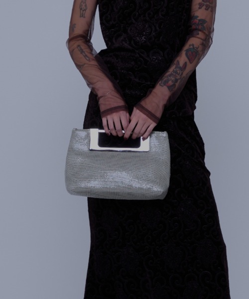 AMAIL（アマイル）の「Mature square bag（ハンドバッグ・レディース・ブラック/シルバー・FREE）」の2枚目の写真