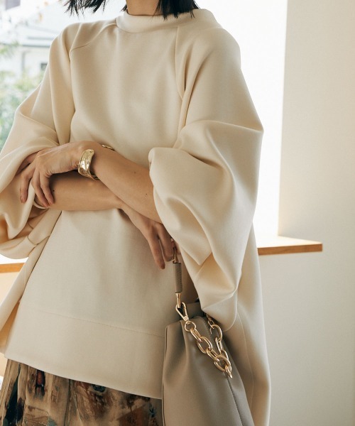 marjour（マージュール）の「OTONA DOLMAN SLEEVE SWEAT（スウェット・レディース・ブラック/アイボリー・S/M）」の3枚目の写真