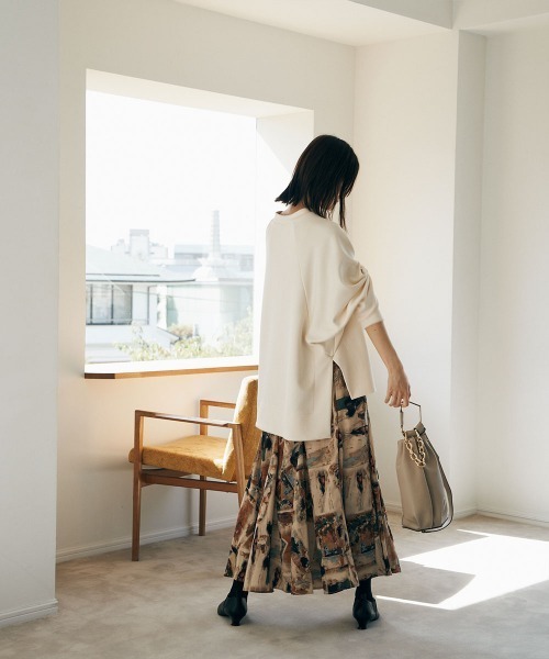 marjour（マージュール）の「OTONA DOLMAN SLEEVE SWEAT（スウェット・レディース・ブラック/アイボリー・S/M）」の19枚目の写真