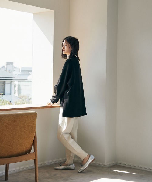 marjour（マージュール）の「OTONA DOLMAN SLEEVE SWEAT（スウェット・レディース・ブラック/アイボリー・S/M）」の20枚目の写真