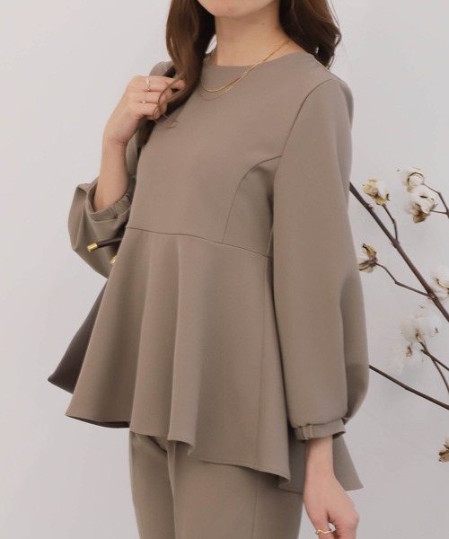 mil（ミル）の「【150㎝前後の小柄さんサイズ】【セットアップ可能】ペプラムタックスリーブブラウス（シャツ/ブラウス・レディース・ブラック/ピンクベージュ/モカ・M/S/XS）」の4枚目の写真