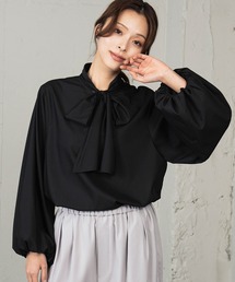 Flolia（フロリア）の「《新色追加》ボウタイ ボリューム袖 ブラウス 長袖 オフィス ビジネス フォーマル セレモニー スーツインナー 白 卒業式 卒園式 入学式 入園式 七五三 ママ 母親【洗える】（シャツ/ブラウス）」