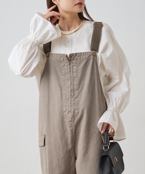 PUAL CE CIN（ピュアルセシン）の「スーピマコットン袖フレアノーカラーブラウス（シャツ/ブラウス・レディース・オフホワイト/ブラック/グレー・FREE）」の2枚目の写真