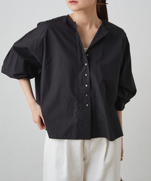 PUAL CE CIN（ピュアルセシン）の「スーピマコットン袖フレアノーカラーブラウス（シャツ/ブラウス・レディース・オフホワイト/ブラック/グレー・FREE）」の18枚目の写真