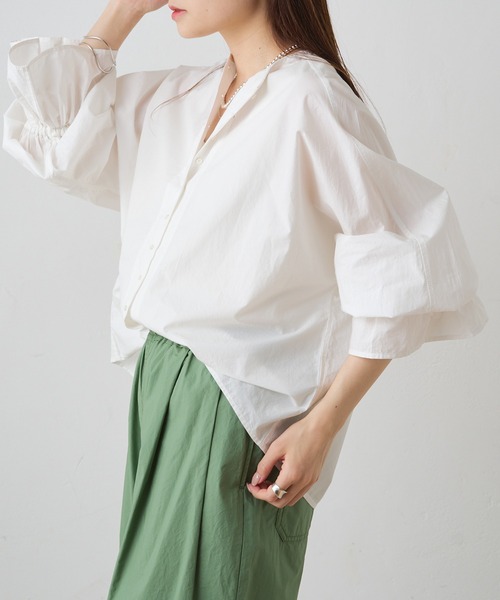 PUAL CE CIN（ピュアルセシン）の「スーピマコットン袖フレアノーカラーブラウス（シャツ/ブラウス・レディース・オフホワイト/ブラック/グレー・FREE）」の5枚目の写真