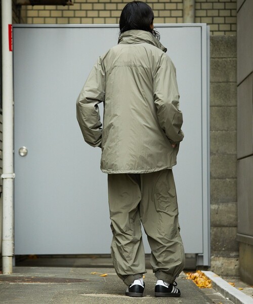 FREAK'S STORE(フリークスストア)の「FREAK’S STORE/フリークスストア リラックスフィット ウインドシャツ/ミリタリーブルゾン/マーズ/ソフトシェル(ブルゾン・メンズ・オリーブ/ブラック/チャコールグレー・MEDIUM/LARGE)」の6枚目の写真