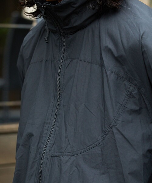 FREAK'S STORE(フリークスストア)の「FREAK’S STORE/フリークスストア リラックスフィット ウインドシャツ/ミリタリーブルゾン/マーズ/ソフトシェル(ブルゾン・メンズ・オリーブ/ブラック/チャコールグレー・MEDIUM/LARGE)」の13枚目の写真