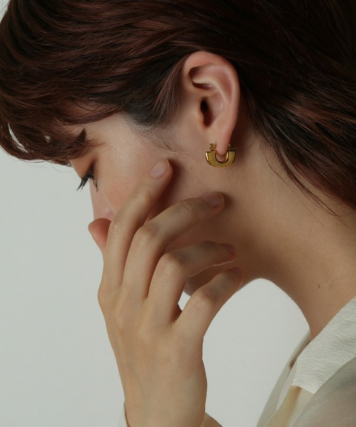 金属アレルギー対応 オーバルフラットフープピアス サージカル