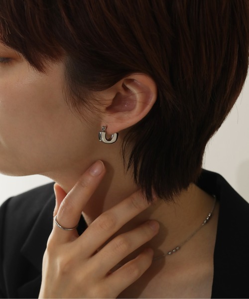 金属アレルギー対応 オーバルフラットフープピアス サージカル