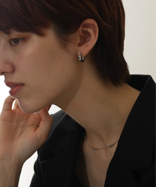 ORLEAN（オルレアン）の「金属アレルギー対応 オーバルフラットフープピアス サージカルステンレス（ピアス（両耳用）・レディース・シルバー/ゴールド・フリー）」の8枚目の写真