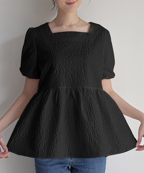 Miniministore(ミニミニストア)の「ペプラムブラウス スクエアネックトップス半袖(シャツ/ブラウス・レディース・ブラック/ブルー/ホワイト/クリーム/ライトブラウン・FREE)」の3枚目の写真