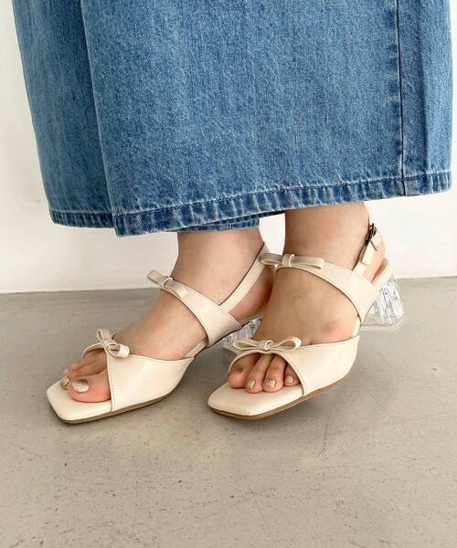 MAJESTIC LEGON（マジェスティックレゴン）の「クリアビジューヒールリボンサンダル（サンダル・レディース・アイボリー/ブラック・SMALL/MEDIUM/LARGE/X-LARGE）」の10枚目の写真