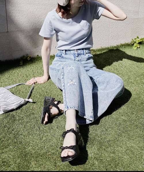 MAJESTIC LEGON（マジェスティックレゴン）の「クリアビジューヒールリボンサンダル（サンダル・レディース・アイボリー/ブラック・SMALL/MEDIUM/LARGE/X-LARGE）」の15枚目の写真