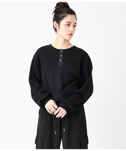 ANAP(アナップ)の「ヘンリーネック異素材切替トップス(Tシャツ/カットソー・レディース・アイボリー/カーキ/ブラック・FREE)」の22枚目の写真