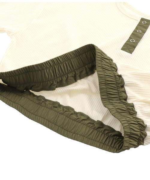 ANAP(アナップ)の「ヘンリーネック異素材切替トップス(Tシャツ/カットソー・レディース・アイボリー/カーキ/ブラック・FREE)」の5枚目の写真
