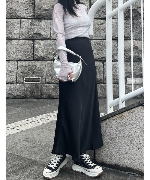 Reurie'(レウリィ)の「シアーニュアンスプリントトップス/sheer nuance pattern top 長袖 クルーネック シースルー 透け感 パターン マーブル ニュアンス 線画 カジュアル 韓国 Y2K 重ね着 レイヤード チャコールグレー グレー モノトーン 大人モノトーン(Tシャツ/カットソー・レディース・ライトグレー/ホワイト/チャコールグレー・FREE)」の13枚目の写真