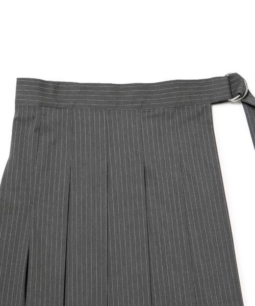 M TO R（ムウトアール）の「［BELT］PINSTRIPE WRAP BELT（ベルト・レディース・ライトグレー/ネイビー・38/40）」の18枚目の写真