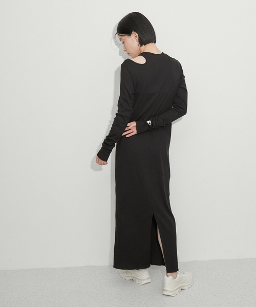 ADAM ET ROPE'（アダムエロペ）の「テレコワンピース by PlaX(TM)（ワンピース・レディース・ブラック/キナリ・FREE）」の4枚目の写真