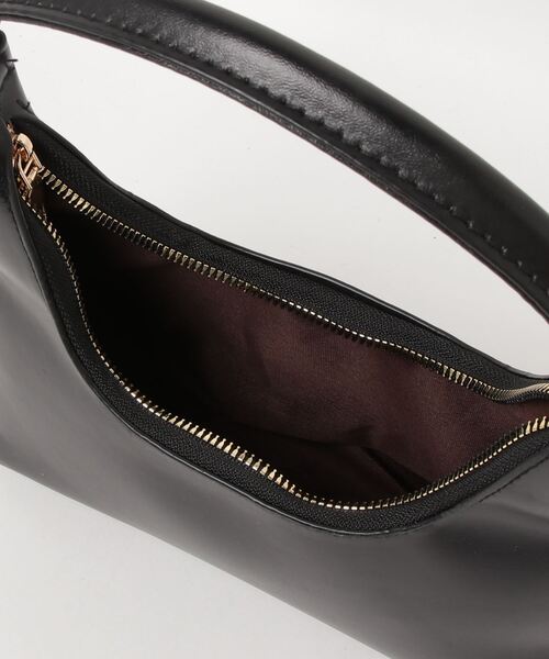 ｔｏｌｅｎｅ（トレネ）の「フェイクレザーワンハンドルハンドバッグ（ハンドバッグ・レディース・シルバー/ブラック/ホワイト・ONE SIZE）」の17枚目の写真