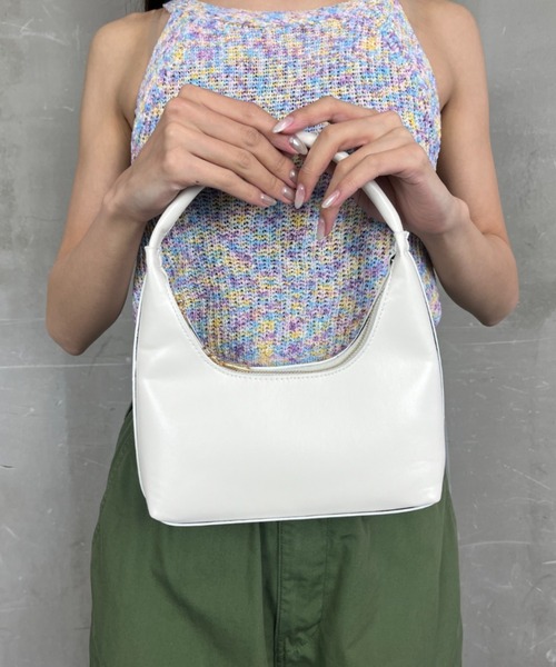 ｔｏｌｅｎｅ（トレネ）の「フェイクレザーワンハンドルハンドバッグ（ハンドバッグ・レディース・シルバー/ブラック/ホワイト・ONE SIZE）」の4枚目の写真