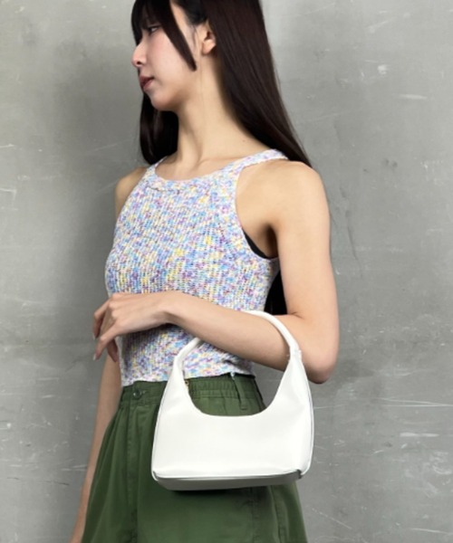 ｔｏｌｅｎｅ（トレネ）の「フェイクレザーワンハンドルハンドバッグ（ハンドバッグ・レディース・シルバー/ブラック/ホワイト・ONE SIZE）」の6枚目の写真