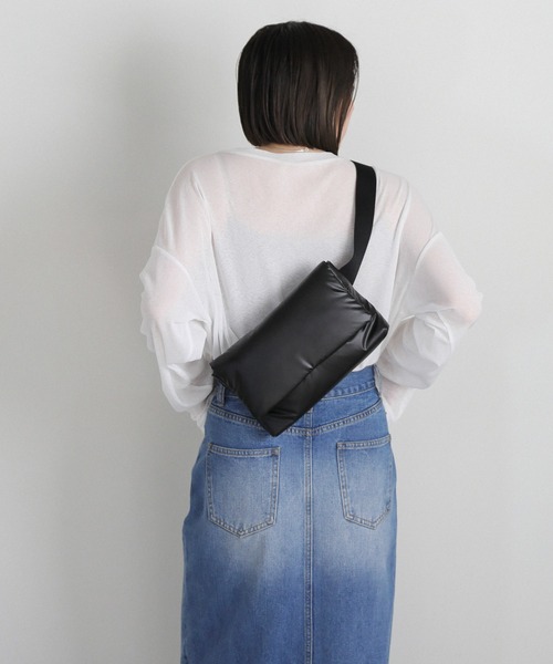 select MOCA(セレクトモカ)の「パテッドボディバッグ(ボディバッグ/ウエストポーチ・レディース・ブラック/アイボリー・FREE)」の10枚目の写真