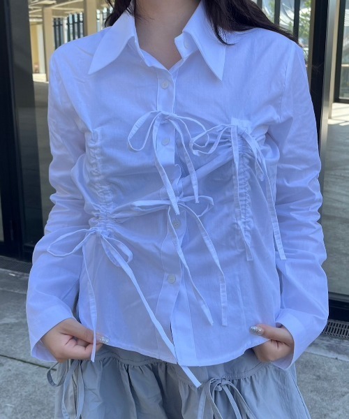 Never mind the XU / Chikashitsu+（ネバーマインド ザ エックスユー / チカシツプラス）の「韓国ファッション nmtc + エヌエムティーシープラス ribbon crop shirt リボンシャツ リボンブラウス 長袖トップス 長袖シャツ カットソー シャーリングトップス バレエコア Y2Kファッション（シャツ/ブラウス・レディース・ブラック/ホワイト/ライトピンク・ONE SIZE）」の21枚目の写真